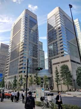 プライム・ストラテジー本社は大手町の中心です。